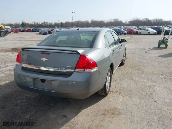 2008 Chevrolet Impala LT with VIN 2G1WT58K789181032, listed as a IAAI auction lot 41838709 with 231,411 mi miles. Bid and sale history available at carsss.com. Image 4.