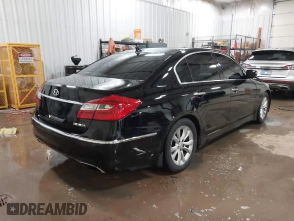 2013 Hyundai Genesis 3.8L with VIN KMHGC4DD3DU247095, listed as a IAAI auction lot 41551023 with 131,038 mi miles. Bid and sale history available at carsss.com. Image 4.