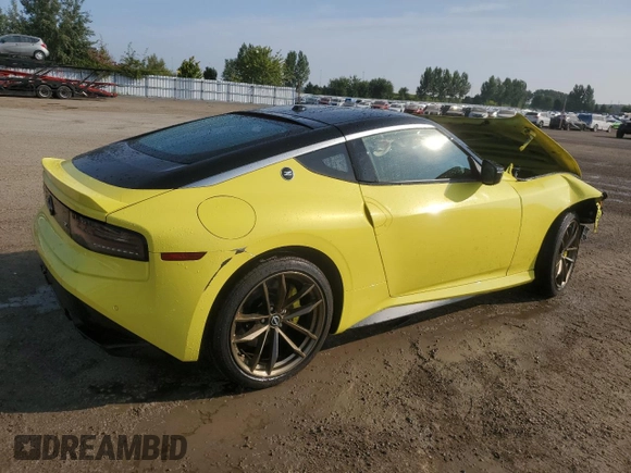 2023 Nissan Z Performance z VIN JN1BZ4BH8PM310184, wystawiony jako Copart lot #67059724 z przebiegiem 4 438 mil mil oraz Szkoda całkowita • Salvage title. Historia ofert i sprzedaży dostępna na DreamBid. Obrazek 3.