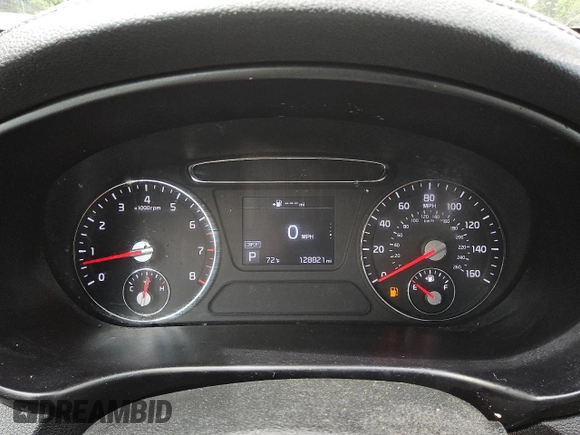 2019 Kia Sorento LX z VIN 5XYPG4A54KG482528, wystawiony jako Copart lot #55098735 z przebiegiem 128 821 mil mil oraz Czysty tytuł • Clean title. Historia ofert i sprzedaży dostępna na DreamBid. Obrazek 9.