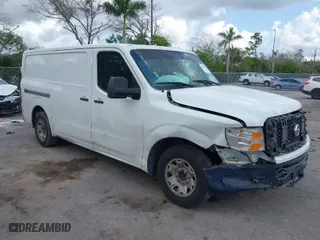 2015 Nissan NV Cargo S with VIN 1N6BF0KY9FN806700, listed as a IAAI auction lot 41451564 with NaN miles. Bid and sale history available at carsss.com. Image 1.