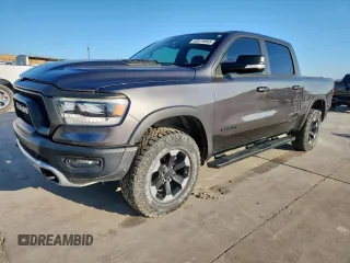 2020 Ram 1500 Rebel z VIN 1C6SRFLT5LN342727, wystawiony jako Copart lot #60519845 z przebiegiem 21 196 mil mil oraz Szkoda całkowita • Salvage title. Historia ofert i sprzedaży dostępna na DreamBid. Obrazek 1.
