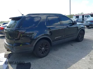 2018 Ford Explorer XLT z VIN 1FM5K7D85JGB04304, wystawiony jako IAAI lot #42219523 z przebiegiem 199 020 mil mil oraz . Historia ofert i sprzedaży dostępna na DreamBid. Obrazek 4.
