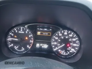 2013 Nissan Pathfinder SV with VIN 5N1AR2MMXDC611964, listed as a IAAI auction lot 41011430 with 207,409 mi miles. Bid and sale history available at carsss.com. Image 7.