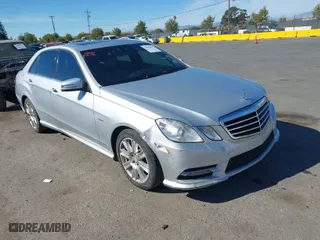 2012 Mercedes-Benz E-Class E 350 Luxury BlueTEC with VIN WDDHF2EBXCA567845, listed as a IAAI auction lot 40588402 with 93,930 mi miles. Bid and sale history available at carsss.com. Image 1.