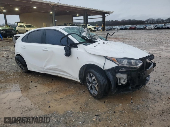 2021 Kia Forte LXS with VIN 3KPF24AD0ME314130, listed as a Copart auction lot 44635205 with 0 mi miles and Salvage Title. Bid and sale history available at carsss.com. Image 4.