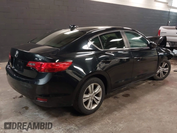 2013 Acura ILX with VIN 19VDE1F35DE018378, listed as a IAAI auction lot 41611219 with 119,624 mi miles. Bid and sale history available at carsss.com. Image 4.