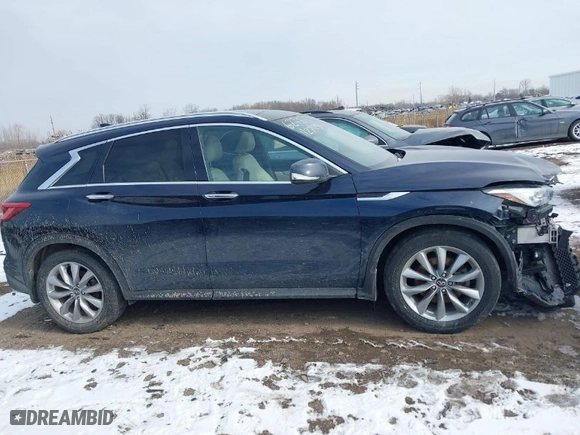 2021 Infiniti QX50 LUXE with VIN 3PCAJ5BB0MF116271, listed as a IAAI auction lot 41528612 with NaN miles. Bid and sale history available at carsss.com. Image 13.