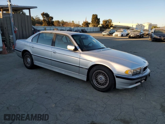 2001 BMW 7 Series 740iL with VIN WBAGH83451DP25363, listed as a Copart auction lot 88449105 with 153,265 mi miles and Salvage Title. Bid and sale history available at carsss.com. Image 4.