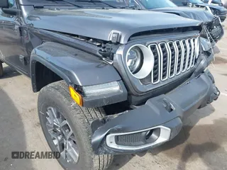 2025 Jeep Wrangler Sahara with VIN 1C4PJXEN5SW525130, listed as a IAAI auction lot 42174096 with 5,387 mi miles and . Bid and sale history available at DreamBid. Image 18.