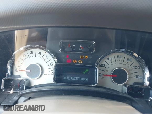 2011 Ford Expedition XLT с VIN 1FMJU1J5XBEF45746, выставлен на аукционе IAAI как лот 42000734 с пробегом 206 529 миль миль и . История ставок и продаж доступна на DreamBid. Изображение 7.
