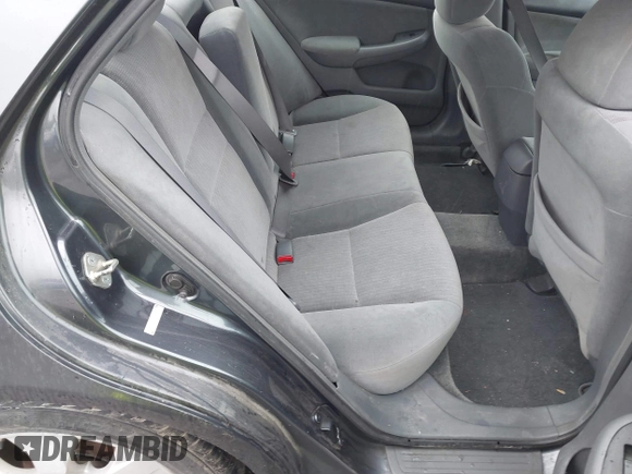 2005 Honda Accord LX z VIN 1HGCM56435A032033, wystawiony jako IAAI lot #42330649 z przebiegiem 236 298 mil mil oraz . Historia ofert i sprzedaży dostępna na DreamBid. Obrazek 8.