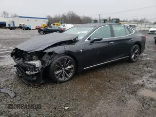2018 Lexus LS with VIN JTHC51FF0J5002933, listed as a Copart auction lot 78499933 with 100,338 mi miles. Bid and sale history available at carsss.com. Image 1.
