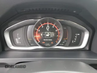 2017 Volvo V60 Premier with VIN YV140MEK4H1373383, listed as a Copart auction lot 44447914 with 47,273 mi miles. Bid and sale history available at carsss.com. Image 9.