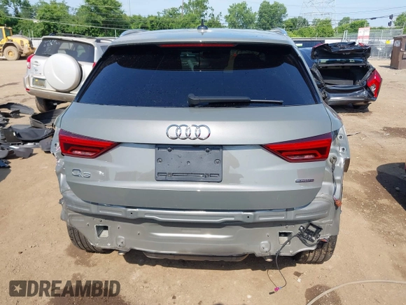 2022 Audi Q3 S line Premium Plus z VIN WA1EECF39N1066181, wystawiony jako IAAI lot #42570617 z przebiegiem 33 066 mil mil oraz . Historia ofert i sprzedaży dostępna na DreamBid. Obrazek 17.