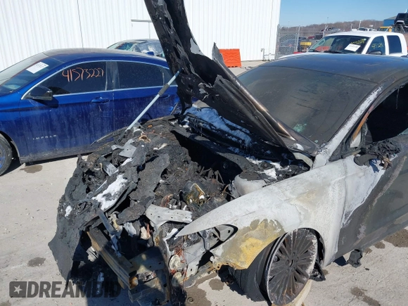 2014 Ford Fusion SE with VIN 3FA6P0HDXER103016, listed as a IAAI auction lot 41577769 with 1 mi miles. Bid and sale history available at carsss.com. Image 11.