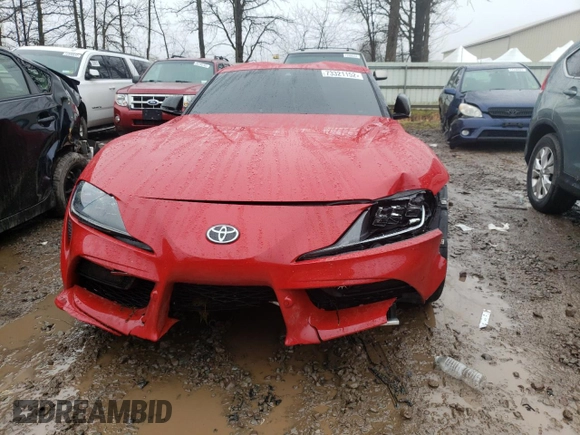 2021 Toyota Supra 3.0 z VIN WZ1DB0C02MW044450, wystawiony jako Copart lot #73321152 z przebiegiem Nie podano mil oraz . Historia ofert i sprzedaży dostępna na DreamBid. Obrazek 5.