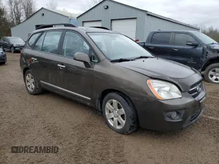 2009 Kia Rondo LX Base with VIN KNAFG528197255828, listed as a Copart auction lot 80026824 with 177,862 mi miles and Clean Title. Bid and sale history available at carsss.com. Image 4.