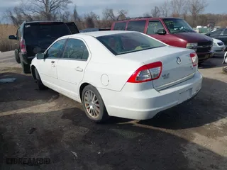 2007 Mercury Milan Premier with VIN 3MEHM08147R602137, listed as a IAAI auction lot 41678340 with 201,791 mi miles. Bid and sale history available at carsss.com. Image 3.
