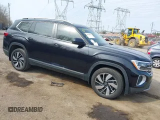 2024 Volkswagen Atlas SEL with VIN 1V2BR2CA2RC505661, listed as a IAAI auction lot 41789976 with 18,056 mi miles and . Bid and sale history available at DreamBid. Image 1.