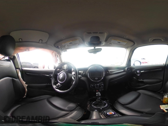 2017 MINI Hardtop 4 Door Cooper S z VIN WMWXU3C3XH2F49313, wystawiony jako IAAI lot #42137594 z przebiegiem 87 865 mil mil oraz . Historia ofert i sprzedaży dostępna na DreamBid. Obrazek 17.