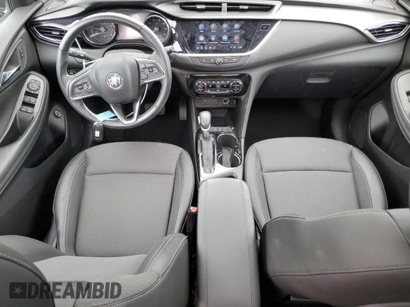 2023 Buick Encore GX Select z VIN KL4MMDSL6PB066405, wystawiony jako Copart lot #59940995 z przebiegiem 26 385 mil mil oraz Czysty tytuł • Clean title. Historia ofert i sprzedaży dostępna na DreamBid. Obrazek 8.