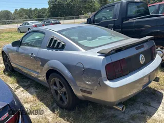 2007 Ford Mustang Deluxe with VIN 1ZVFT80N975342231, listed as a Copart auction lot 55528115 with 175,676 mi miles and Clean Title. Bid and sale history available at carsss.com. Image 3.
