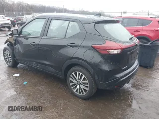 2022 Nissan Kicks SV with VIN 3N1CP5CV4NL500799, listed as a IAAI auction lot 41520212 with 59,507 mi miles. Bid and sale history available at carsss.com. Image 3.