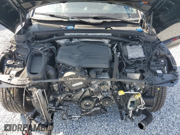 2022 Porsche Macan with VIN WP1AA2A56NLB09932, listed as a Copart auction lot 55310715 with 18,741 mi miles and Salvage title. Bid and sale history available at DreamBid. Image 12.