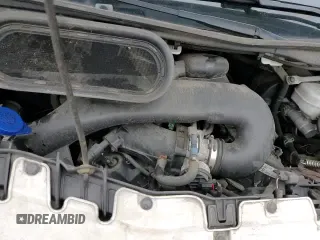 2019 Ford Transit z VIN 1FTYR2XM6KKA82420, wystawiony jako Copart lot #52708425 z przebiegiem 92 512 mil mil oraz Szkoda całkowita • Salvage title. Historia ofert i sprzedaży dostępna na DreamBid. Obrazek 17.