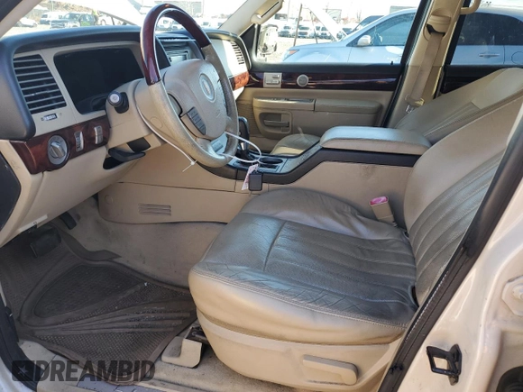 2005 Lincoln Aviator with VIN 5LMEU88H65ZJ29164, listed as a Copart auction lot 48193245 with 142,988 mi miles and Salvage title. Bid and sale history available at DreamBid. Image 7.