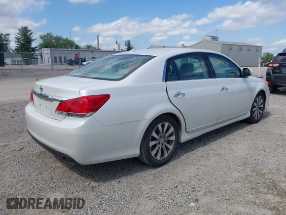 2012 Toyota Avalon z VIN 4T1BK3DB2CU460334, wystawiony jako IAAI lot #42287619 z przebiegiem 140 986 mil mil oraz . Historia ofert i sprzedaży dostępna na DreamBid. Obrazek 4.