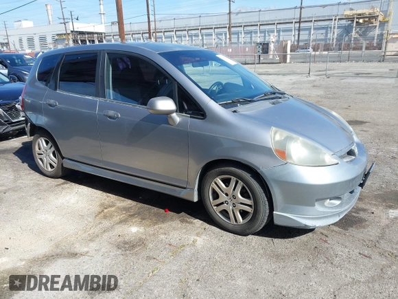 2008 Honda Fit Sport with VIN JHMGD38658S039923, listed as a IAAI auction lot 42086239 with 230,715 mi miles. Bid and sale history available at carsss.com. Image 1.