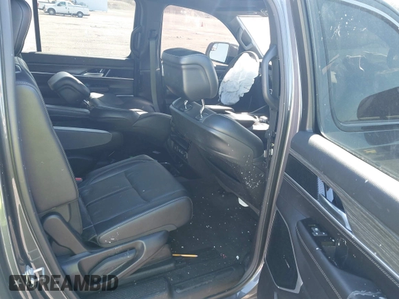 2023 Jeep Wagoneer Series II with VIN 1C4SJSBP0PS507796, listed as a IAAI auction lot 41804164 with 40,951 mi miles and . Bid and sale history available at DreamBid. Image 8.