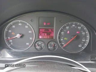 2006 Volkswagen Jetta 2.5L с VIN 3VWRF71KX6M674545, выставлен на аукционе IAAI как лот 41740972 с пробегом 215 978 миль миль и . История ставок и продаж доступна на DreamBid. Изображение 7.