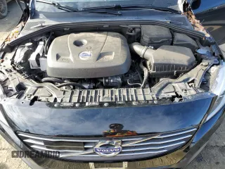 2015 Volvo V60 T5 Drive-E Platinum with VIN YV140MEM5F1231963, listed as a Copart auction lot 42265744 with 102,864 mi miles. Bid and sale history available at carsss.com. Image 11.