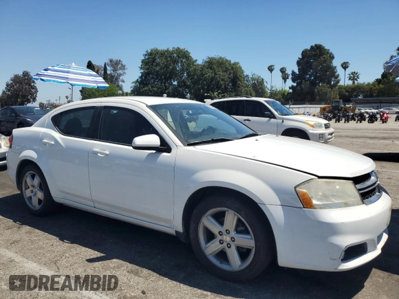 2013 Dodge Avenger SXT z VIN 1C3CDZCB5DN679697, wystawiony jako Copart lot #56499565 z przebiegiem 126 191 mil mil oraz Czysty tytuł • Clean title. Historia ofert i sprzedaży dostępna na DreamBid. Obrazek 4.