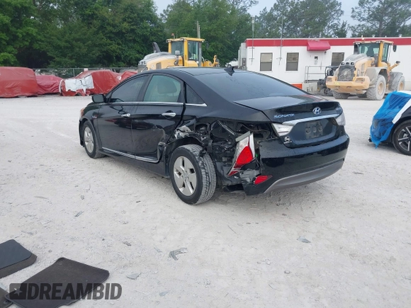 2012 Hyundai Sonata Hybrid with VIN KMHEC4A41CA054312, listed as a IAAI auction lot 42124397 with 49,581 mi miles and . Bid and sale history available at DreamBid. Image 3.