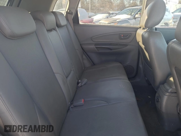 2008 Hyundai Tucson GL with VIN KM8JM72D98U814956, listed as a Copart auction lot 42774255 with 268,115 mi miles and Clean Title. Bid and sale history available at carsss.com. Image 6.