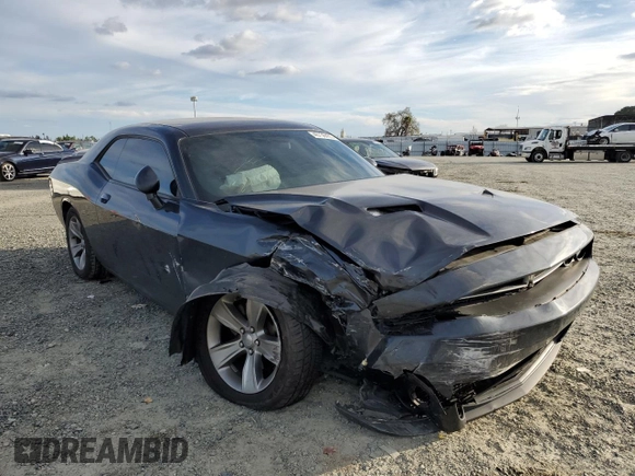 2019 Dodge Challenger SXT z VIN 2C3CDZAG8KH509337, wystawiony jako Copart lot #46736435 z przebiegiem 71 991 mil mil oraz Szkoda całkowita • Salvage title. Historia ofert i sprzedaży dostępna na DreamBid. Obrazek 4.