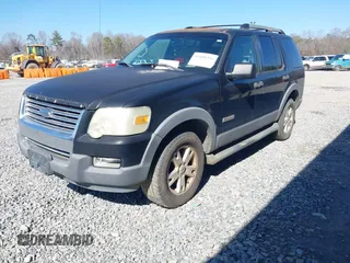2006 Ford Explorer XLT with VIN 1FMEU73886UB29427, listed as a IAAI auction lot 41498336 with 240,388 mi miles. Bid and sale history available at carsss.com. Image 2.