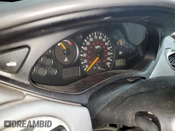 2003 Ford Focus SE z VIN 1FAFP34P43W186633, wystawiony jako Copart lot #56899065 z przebiegiem Nie podano mil oraz Szkoda całkowita • Salvage title. Historia ofert i sprzedaży dostępna na DreamBid. Obrazek 9.