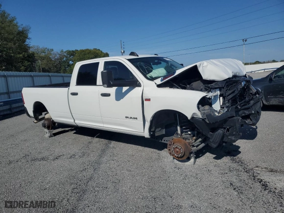 2019 Ram 2500 Tradesman with VIN 3C6UR5HJ2KG716616, listed as a Copart auction lot 64637644 with 96,697 mi miles and Salvage Title. Bid and sale history available at carsss.com. Image 4.