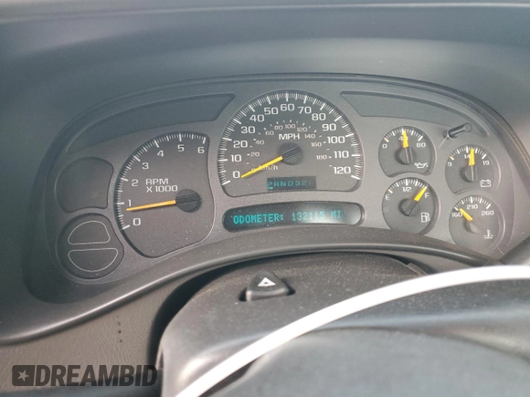 2003 Chevrolet Silverado 1500 with VIN 1GCEC14V93Z348632, listed as a Copart auction lot 83012644 with 132,115 mi miles and Salvage Title. Bid and sale history available at carsss.com. Image 9.