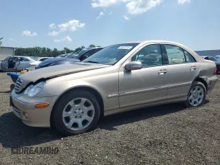 2005 Mercedes-Benz C 240 with VIN WDBRF61J65F607930, listed as a Copart auction lot 61647215 with 81,649 mi miles and Salvage title. Bid and sale history available at DreamBid. Image 1.
