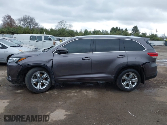 2019 Toyota Highlander Limited with VIN 5TDDZRFH0KS964865, listed as a IAAI auction lot 42032349 with 142,811 mi miles and . Bid and sale history available at DreamBid. Image 6.