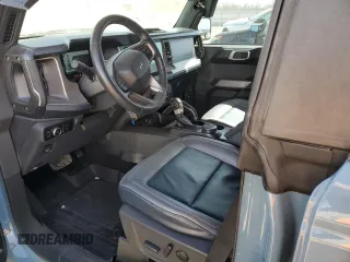 2023 Ford Bronco z VIN 1FMEE5BP6PLA96896, wystawiony jako Copart lot #50377215 z przebiegiem 29 407 mil mil oraz Szkoda całkowita • Salvage title. Historia ofert i sprzedaży dostępna na DreamBid. Obrazek 7.