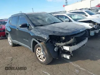 2018 Jeep Compass Sport with VIN 3C4NJCAB8JT136983, listed as a IAAI auction lot 41669070 with 131,983 mi miles. Bid and sale history available at carsss.com. Image 1.