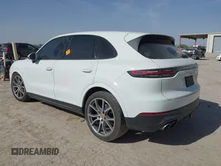 2019 Porsche Cayenne S z VIN WP1AB2AY7KDA64786, wystawiony jako IAAI lot #41827520 z przebiegiem 75 785 mil mil oraz . Historia ofert i sprzedaży dostępna na DreamBid. Obrazek 3.