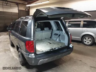 2004 Honda Pilot EX with VIN 2HKYF18584H522438, listed as a IAAI auction lot 41895785 with 118,360 mi miles. Bid and sale history available at carsss.com. Image 3.